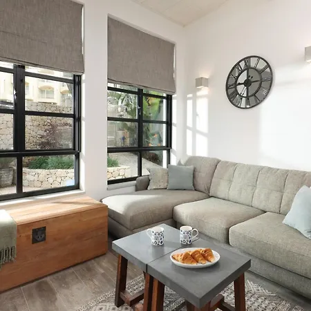 Petra House - Renovated Stone With Courtyard