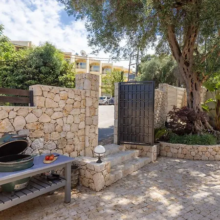 Casa vacanze Petra House - Renovated Stone With Courtyard