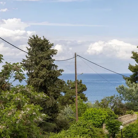 Petra House - Renovated Stone With Courtyard Casa vacanze Perama (Corfu)
