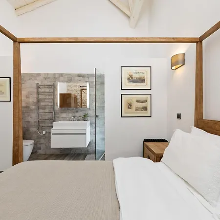 Hébergement de vacances Petra House - Renovated Stone With Courtyard